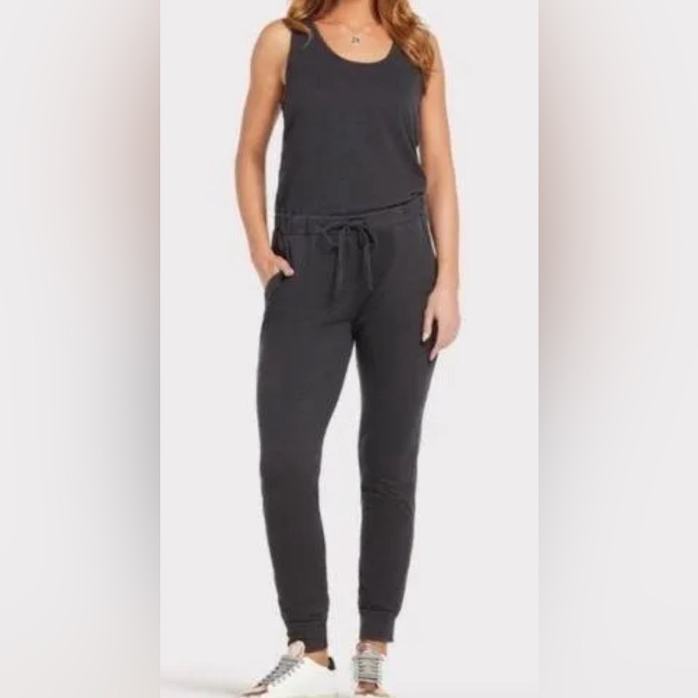 REVOLVE SUNDRY jumpsuit sz 1 =2-4